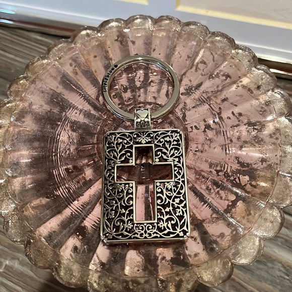 Brighton Key Ring - Picture 1 of 4